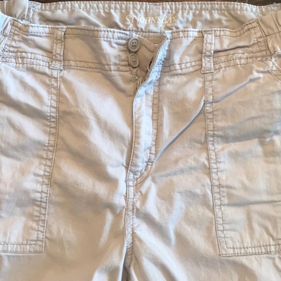 Capris - Picture 2 of 4